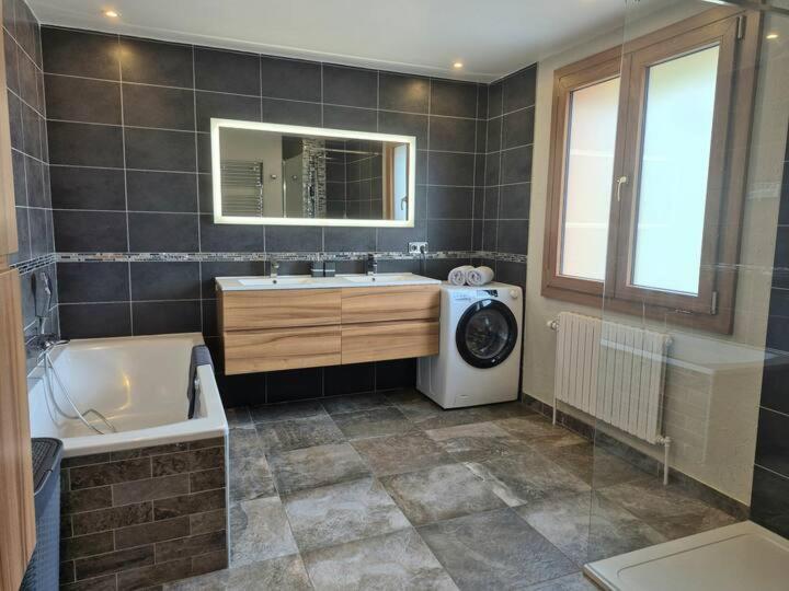 Chalet Avec Jacuzzi, Billard, Jardin Clos, Proche Paradiski La Plagne Exterior foto